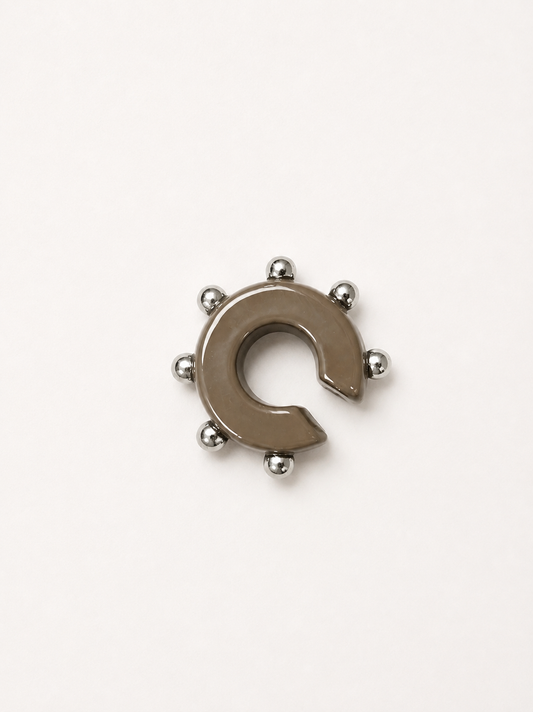 EAR CUFF CORAL DOT CAFÉ